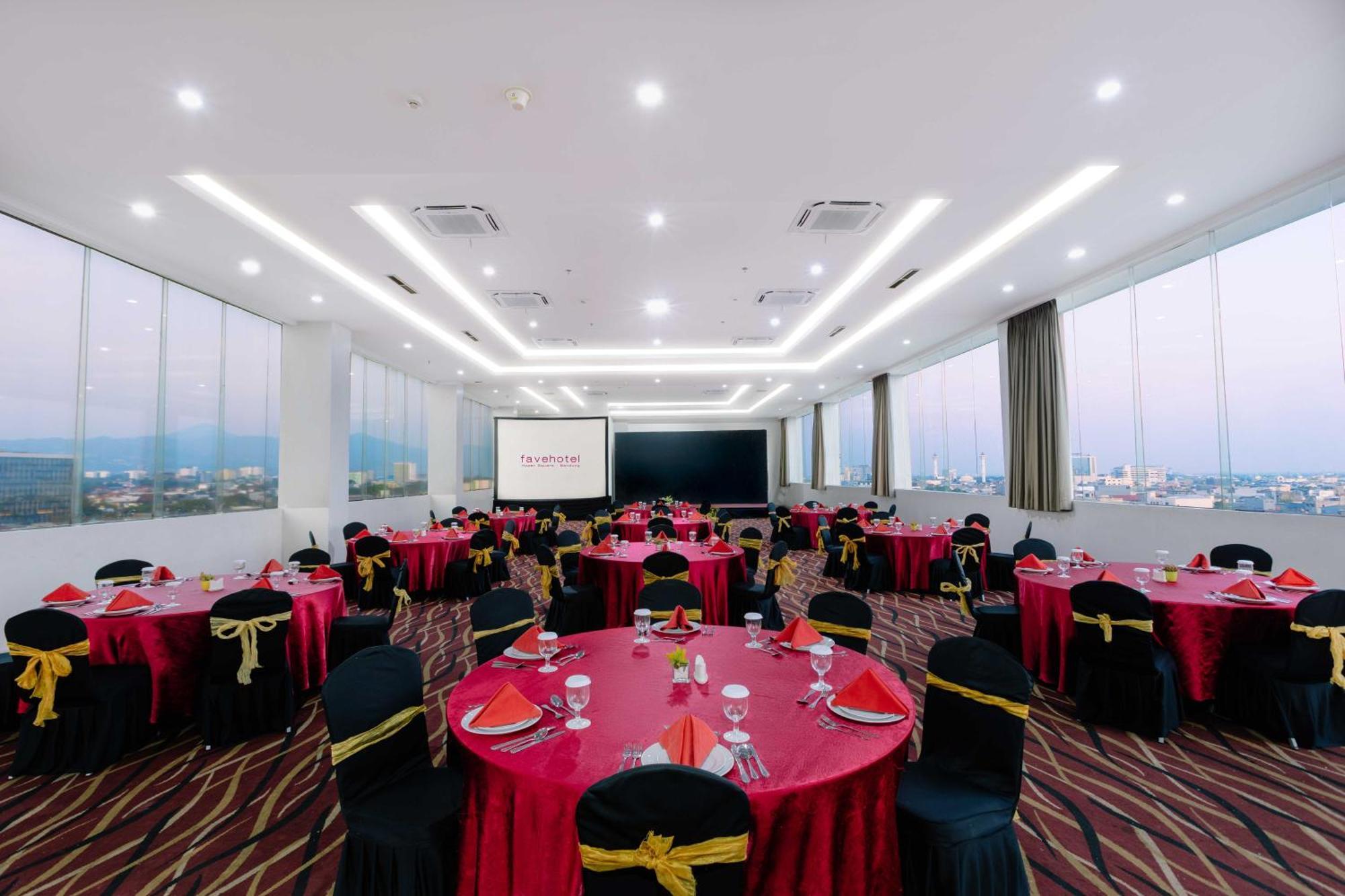 Favehotel Hyper Square Bandung Eksteriør billede
