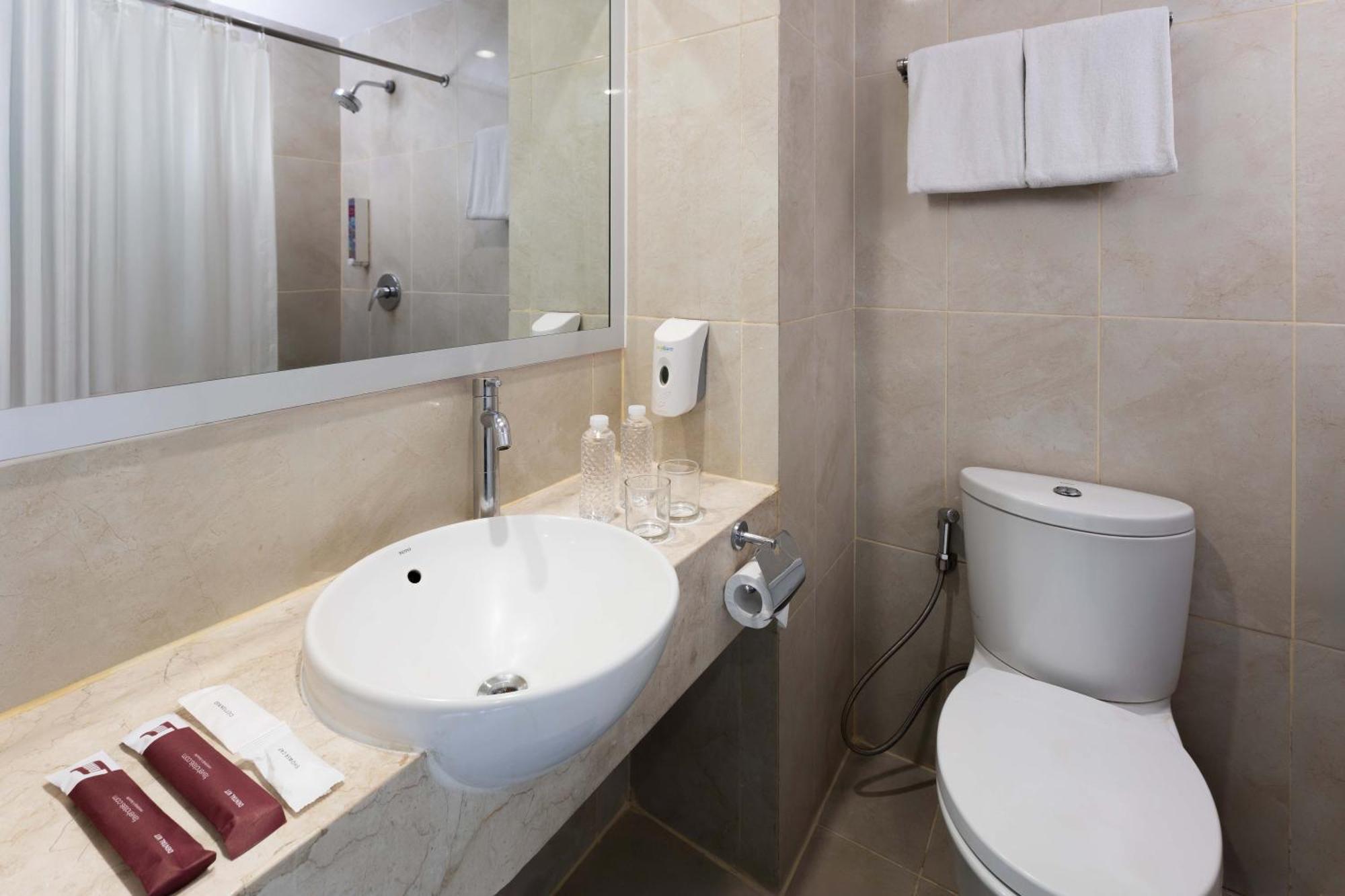 Favehotel Hyper Square Bandung Eksteriør billede